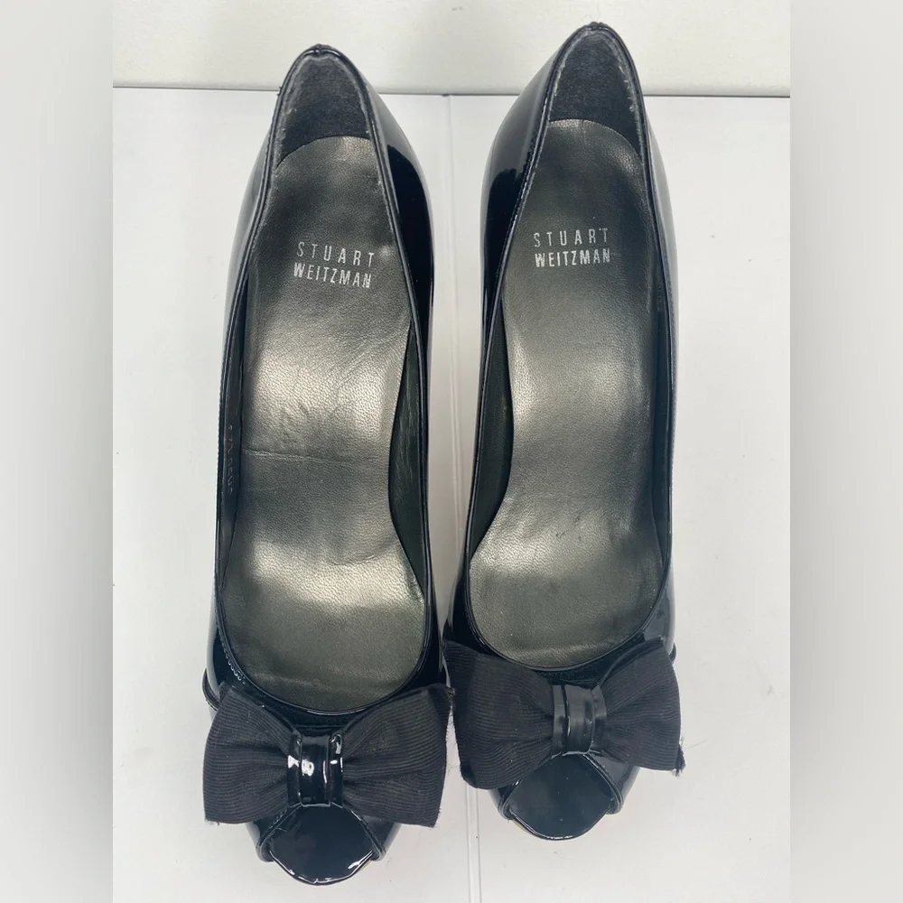 Stuart Weitzman Black Patent Leather Heels with Bow Detail